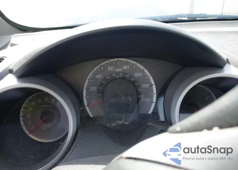 2013 Honda Fit z USA, uszkodzony, nr VIN JHMGE8H31DC073801